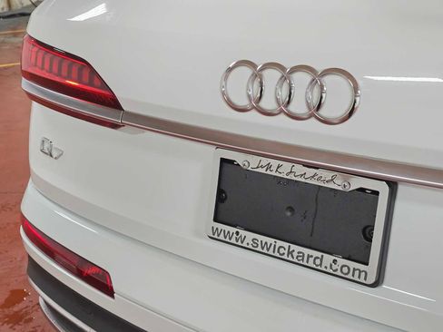 Used 2023 Audi Q7 3.0T Premium Plus image 16