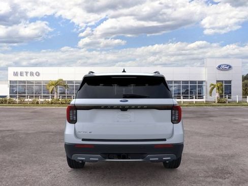 New 2026 Ford Explorer Active w/ Active Comfort Package RWD image 5