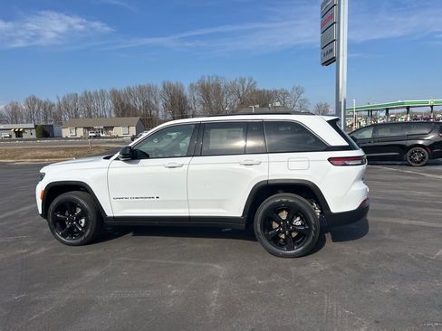 New 2026 Jeep Grand Cherokee Limited image 8