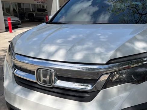 Used 2021 Honda Pilot EX-L image 4