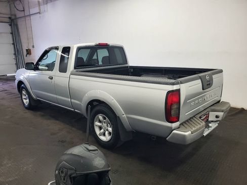 Used 2004 Nissan Frontier XE w/ (VTP) Value Truck Pkg RWD image 5
