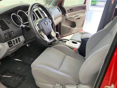 Used 2015 Toyota Tacoma 4x4 Double Cab w/ TRD Sport Package image 22