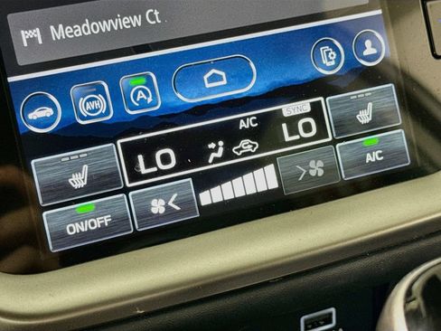 Used 2025 Subaru Outback Limited AWD/4WD image 21
