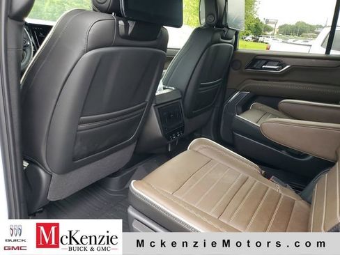 New 2026 GMC Yukon Denali Ultimate AWD/4WD image 22