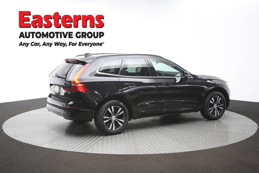 Used 2023 Volvo XC60 B5 Core FWD image 44
