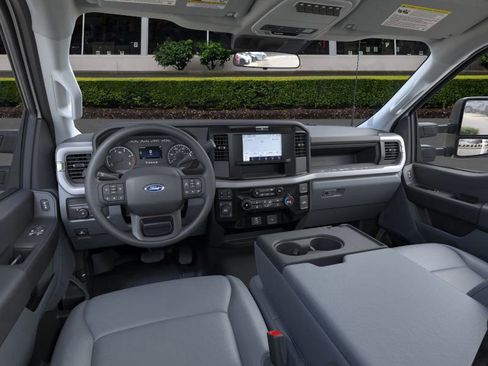 New 2025 Ford F450 XL w/ XL Chrome Package image 9