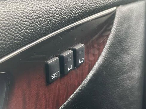 Used 2017 INFINITI QX50 AWD w/ Premium Plus Package image 22