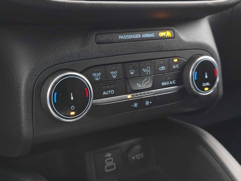 Used 2025 Ford Escape Active image 28