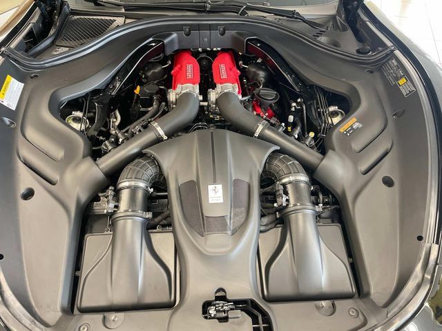 Used 2024 Ferrari Roma RWD image 17