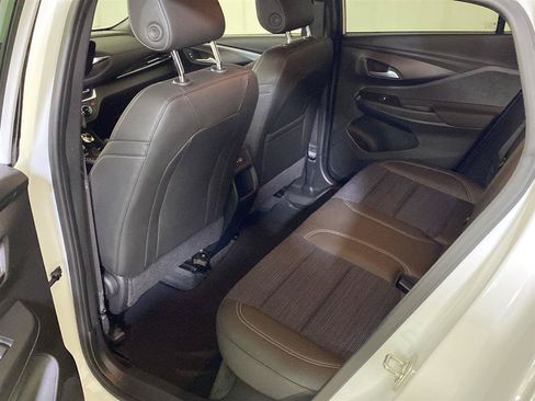 Used 2024 Buick Envista Preferred w/ Advanced Safety Package FWD image 25