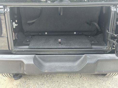 Used 2022 Jeep Wrangler Sport S AWD/4WD image 17
