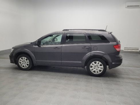 Used 2020 Dodge Journey SE w/ SE Popular Equipment Group image 3