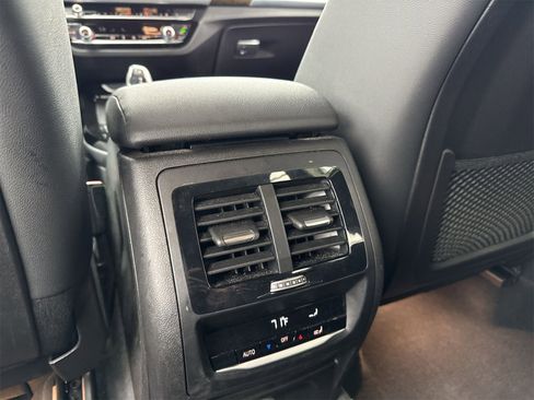 Used 2019 BMW X3 sDrive30i image 32