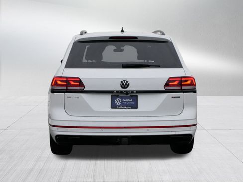 Certified 2022 Volkswagen Atlas SEL R-Line image 6