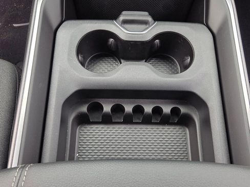 New 2026 RAM 1500 Express image 18