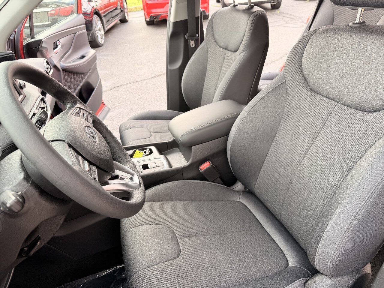Used 2019 Hyundai Santa Fe SEL FWD image 10