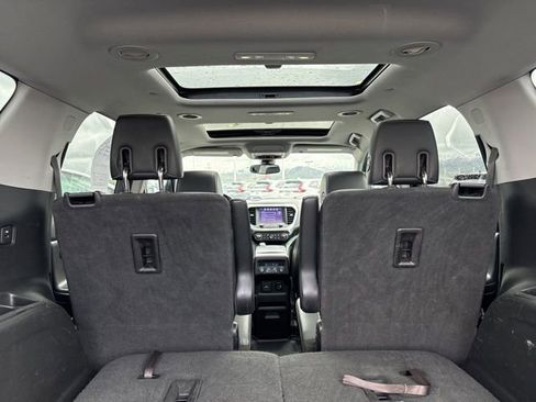 Used 2018 GMC Acadia SLT AWD/4WD image 29