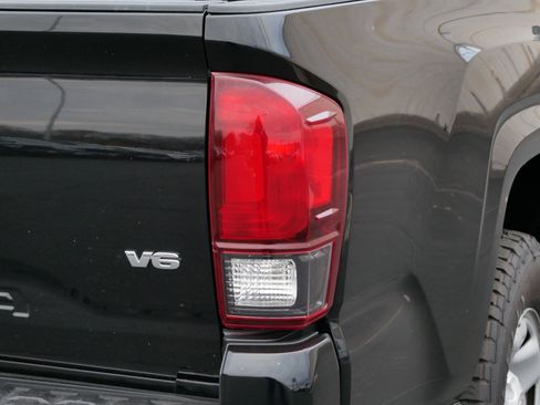 Used 2023 Toyota Tacoma SR image 17