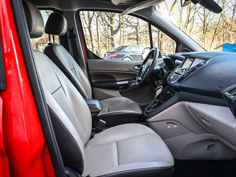 Used 2014 Ford Transit Connect Titanium image 18