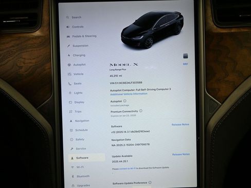 Used 2020 Tesla Model X Long Range image 32