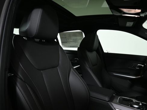 New 2026 BMW 330i xDrive Sedan w/ Convenience Package image 32
