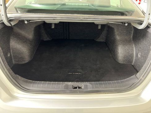 Used 2024 Nissan Altima 2.5 SV image 22