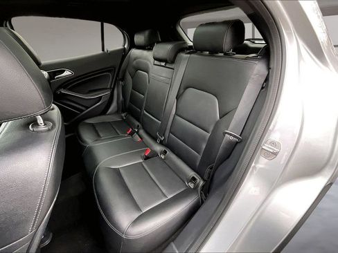 Used 2019 Mercedes-Benz GLA 250 4MATIC image 22