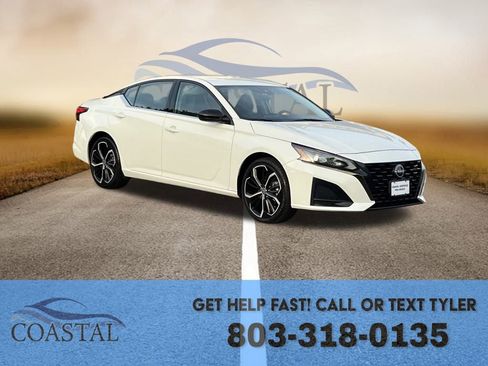 Used 2024 Nissan Altima 2.5 SR image 3