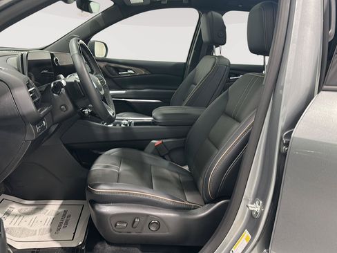 Used 2026 Chevrolet Traverse High Country AWD/4WD image 19