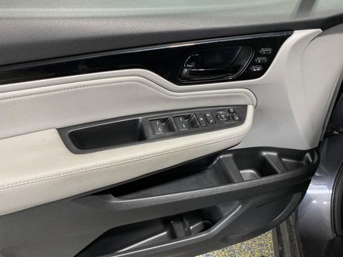 Used 2018 Honda Odyssey Elite image 7