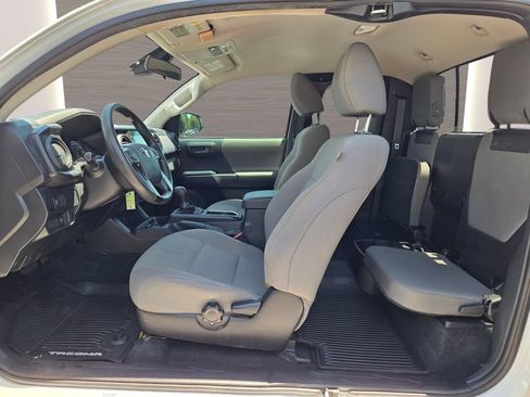 Used 2020 Toyota Tacoma SR RWD image 16