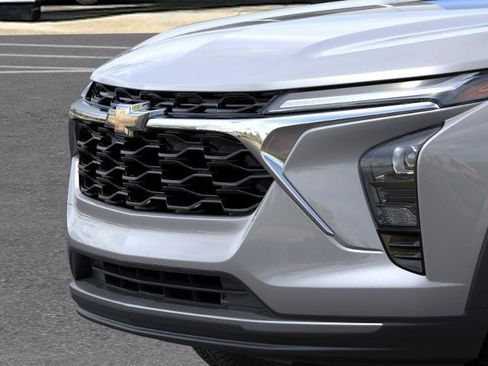 New 2026 Chevrolet Trax LT w/ Driver Confidence Package FWD image 13