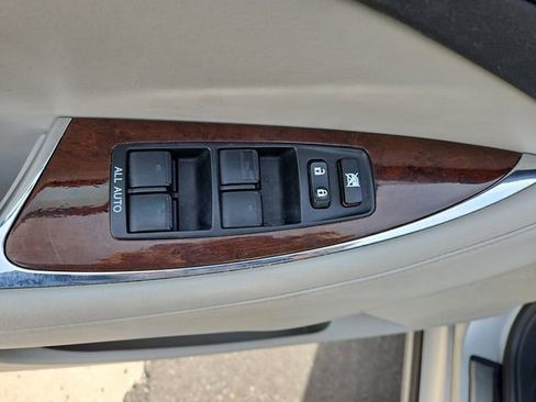 Used 2011 Lexus ES 350 image 17