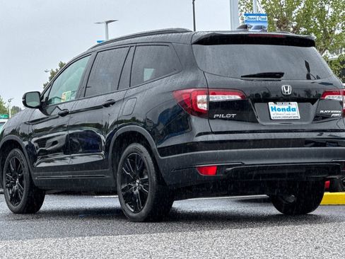 Used 2022 Honda Pilot Black Edition image 3