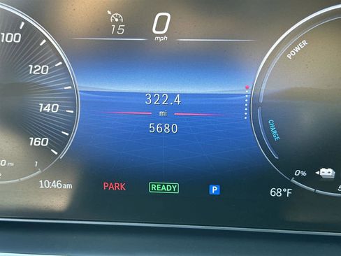 Used 2025 Mercedes-Benz GLE 450e 4MATIC image 19