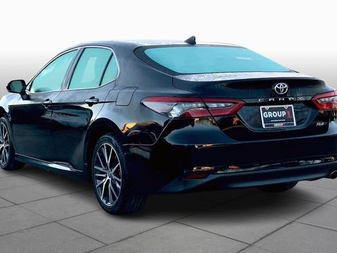 Used 2024 Toyota Camry XLE image 12