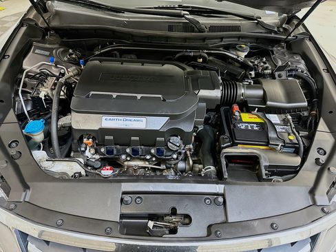 Used 2015 Honda Crosstour EX-L image 34