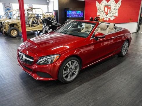 Used 2018 Mercedes-Benz C 300 Cabriolet image 2