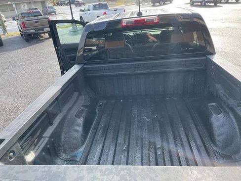 Used 2015 GMC Canyon SLE w/ All-Terrain Package image 30