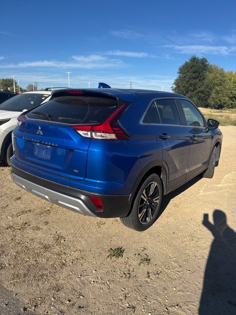 Used 2025 Mitsubishi Eclipse Cross SE AWD/4WD image 3