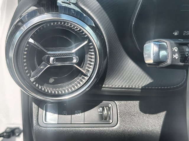 Certified 2025 Chevrolet Equinox LT w/ Convenience Package II FWD image 17