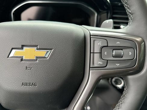 Used 2025 Chevrolet Silverado 1500 High Country w/ High Country Premium Package AWD/4WD image 18