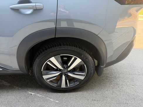 Used 2022 Nissan Rogue SL FWD image 26
