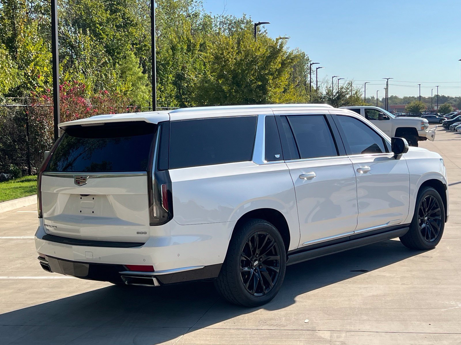 Used 2021 Cadillac Escalade ESV Premium Luxury Platinum AWD/4WD image 11