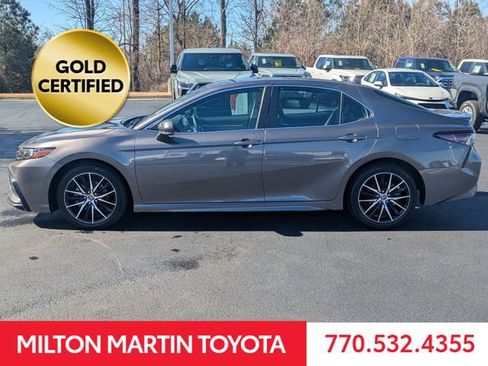 Certified 2024 Toyota Camry SE image 7