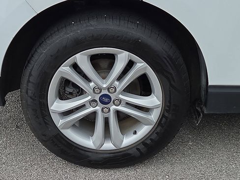 Used 2020 Ford Edge SEL w/ Convenience Package AWD/4WD image 7
