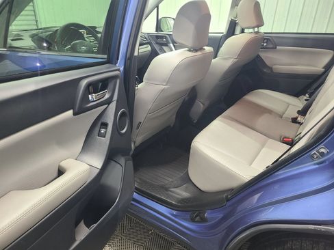 Used 2015 Subaru Forester 2.5i Limited AWD/4WD image 38