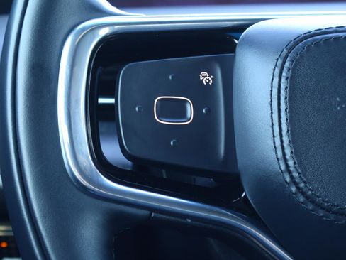 Used 2024 Lincoln Nautilus Reserve w/ Equipment Group 202A image 26