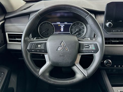 Used 2024 Mitsubishi Outlander SE AWD/4WD image 18