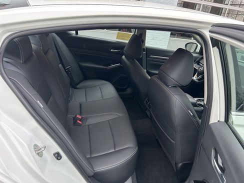 Used 2023 Nissan Altima 2.5 SL AWD/4WD image 14